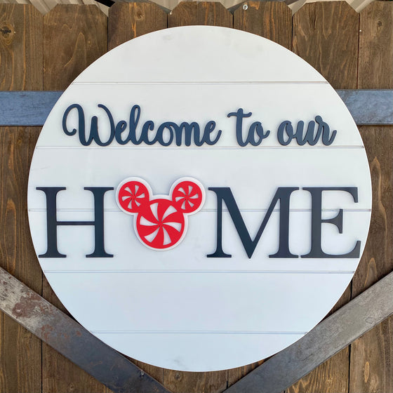 Interchangeable Magical Mouse Welcome Home Wooden Wall Decor Sign with Interchangeable Holidays